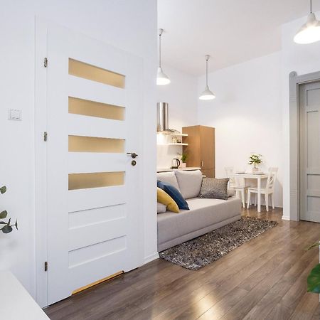 Main Station - 8 Rakowicka Street Apartment Красков Екстериор снимка