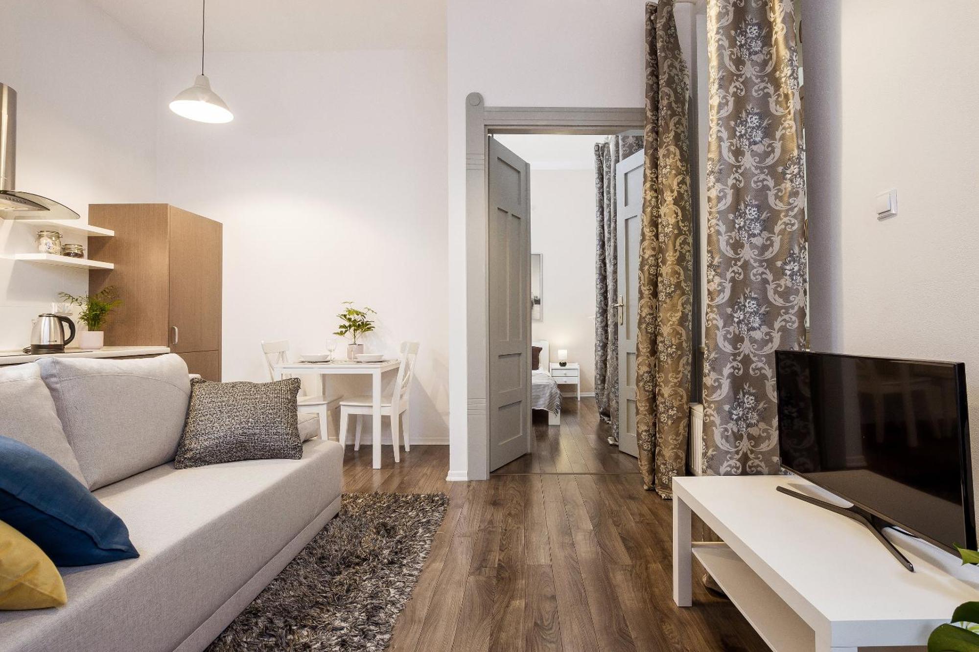Main Station - 8 Rakowicka Street Apartment Красков Екстериор снимка